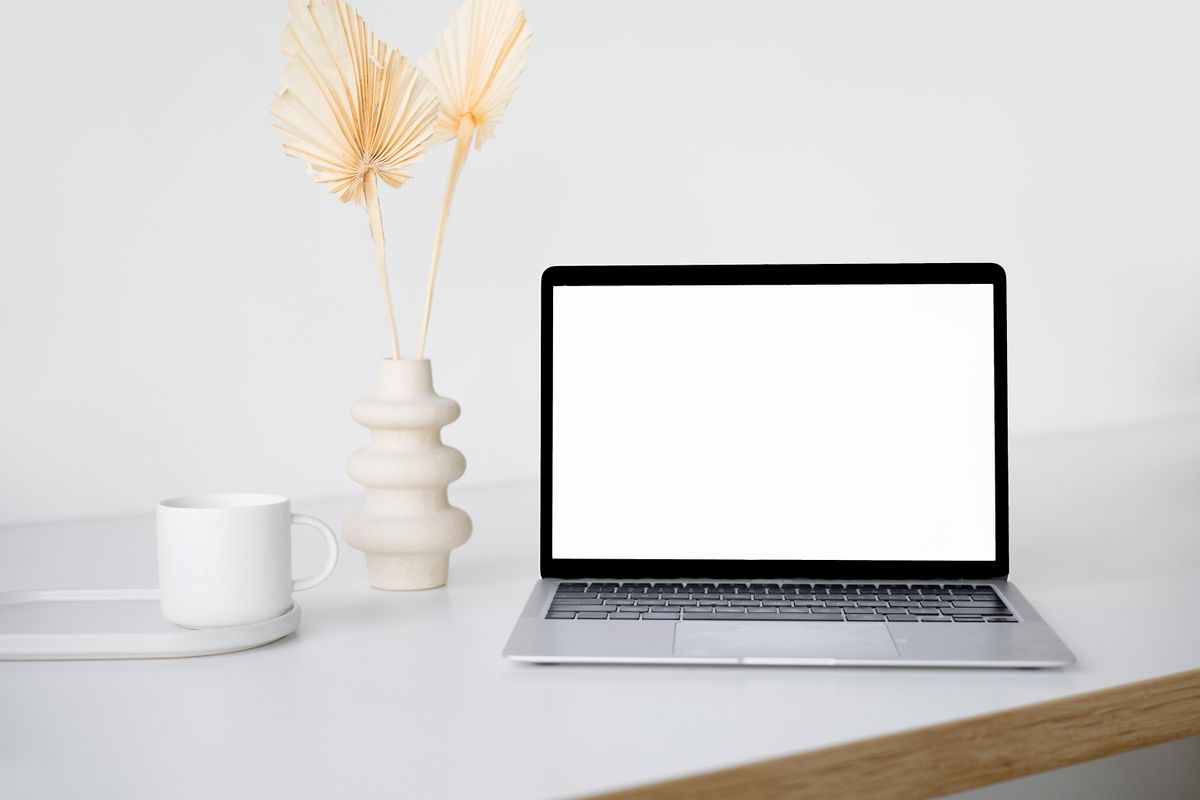 Asus ExpertBook B9 · i7