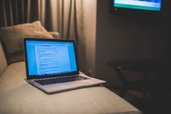 Dell Latitude 5400 · i5 8.ª geração