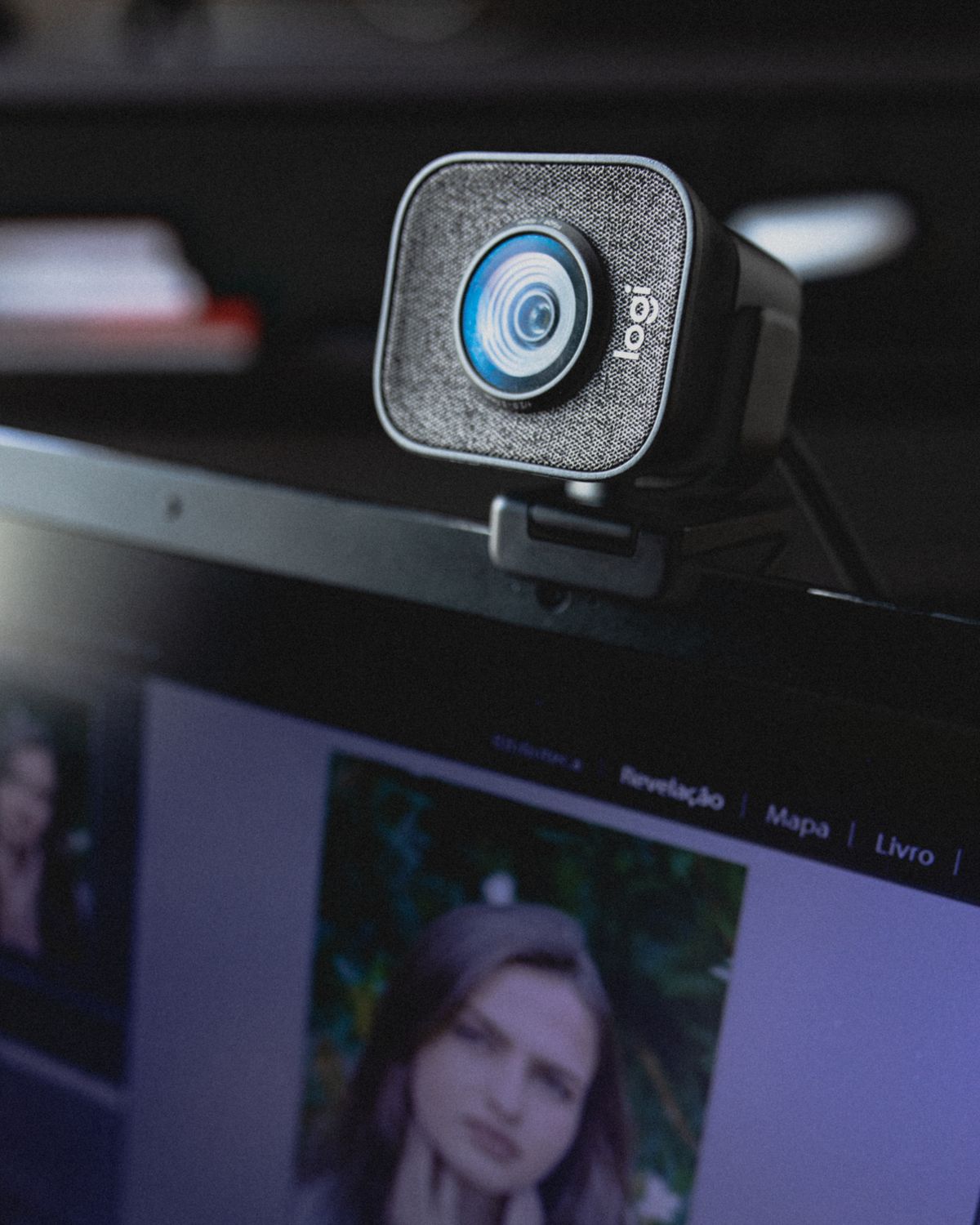 Webcam 4K com obturador